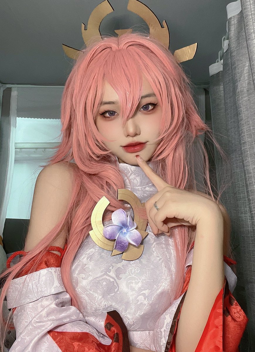 Lsyyyh's tweet photo. 原神 八重神子
#原神 #八重神子 #cosplay https://t.co/aOUcn5QEAH