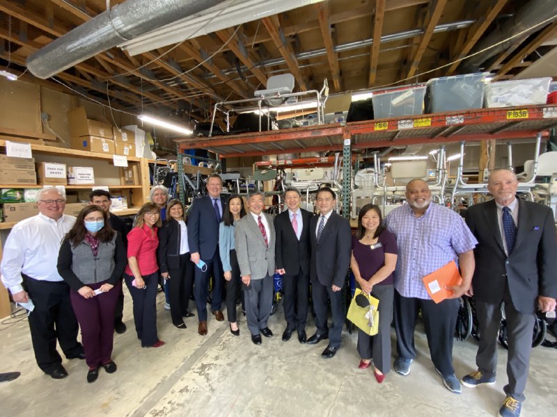 🥰#Taiwan is proud to stand with #WA. A full load of 20-foot container with wheelchairs donated by Cao Zhona Zhi Foundation and Pu Hsein Foundation from #TW was delivered to <a href="/BridgeDisMin/">Bridge Ministries</a>. 🙏Thank you to all State officials who participate in this event and kind remarks!💞