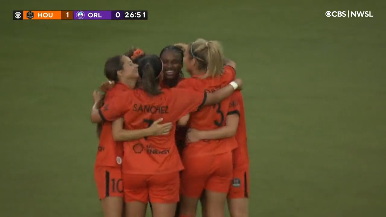 The assist 🤌 The finish = G⚽AL!  

@nichelleprince7 scores for the @HoustonDash to make it 1-0 against the @ORLPride! 

#HOUvORL | #AllTheAction”