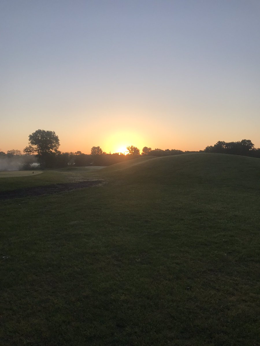 trapperjay45's tweet photo. How it started to how it ended #MIGolf #GolfIs https://t.co/gwSUws7y9s