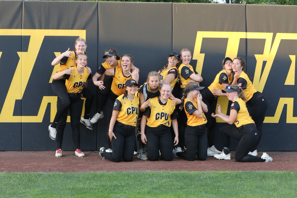 cjeilers's tweet photo. Final: @CpuSoftball 10, Iowa City West 1. 💣 by Mya Hillers. Play tomorrow against Durant and Davenport West tomorrow. Insisted on the goofy pic for Twitter! @CPUActivities #iahssb https://t.co/Ey1EaVRzWl
