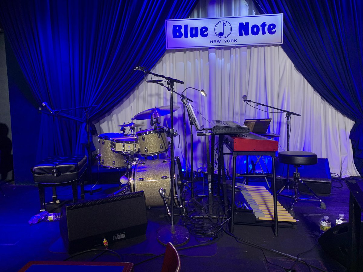 jdbeckmusic's tweet photo. sold out 4 shows at blue note 🥲 https://t.co/rkJzyy2yOJ