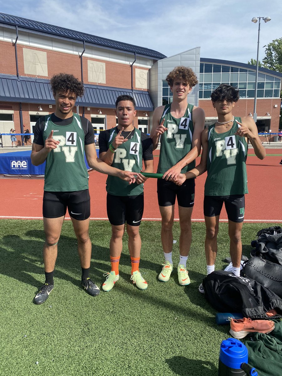 BOYS 4x100 ARE THE N2 G2 SECTIONAL CHAMPIONS!