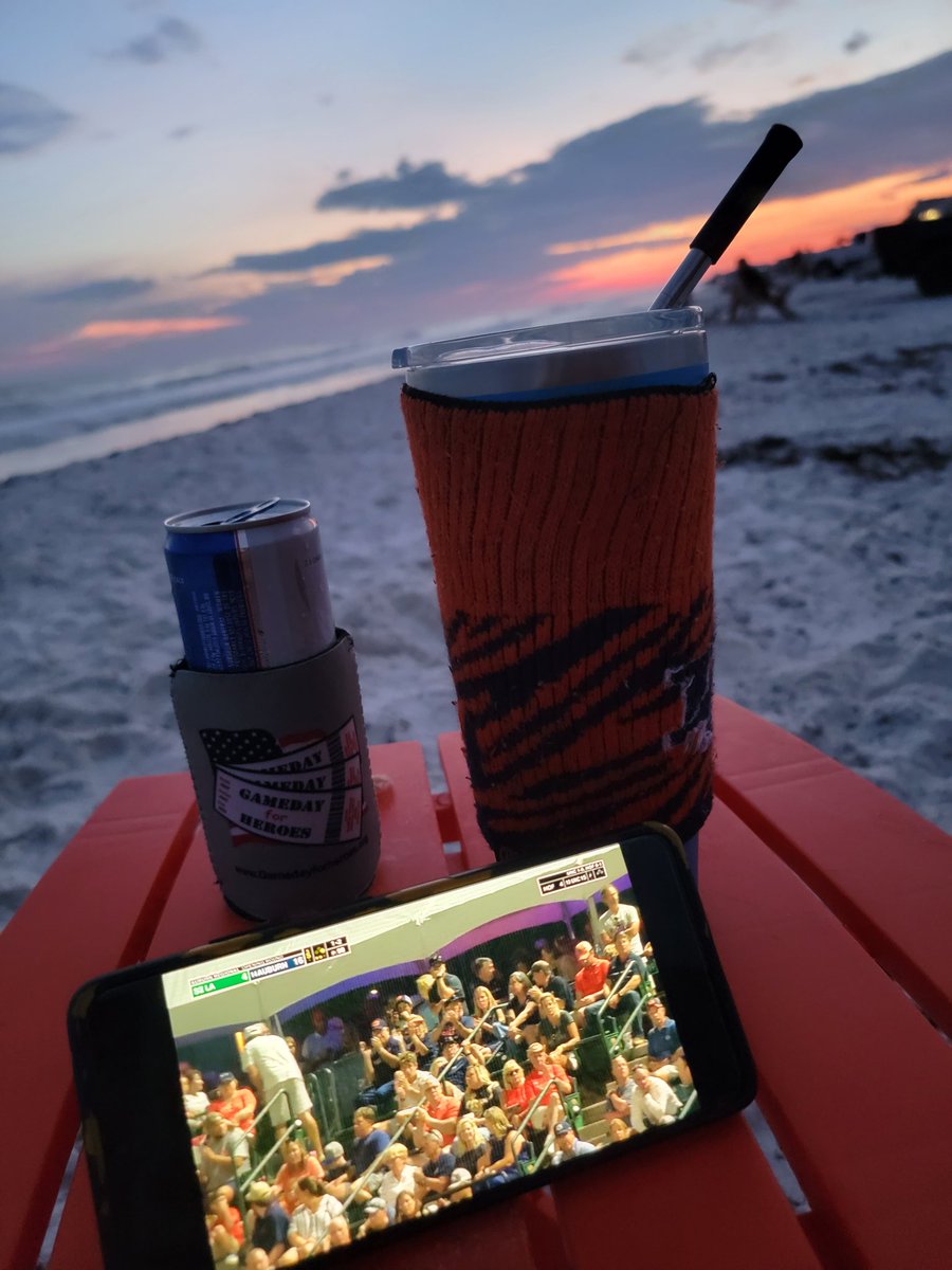 This is how we watch our Auburn Tigers <a href="/AuburnBaseball/">Auburn Baseball</a> #wde #graytonbeach #30a