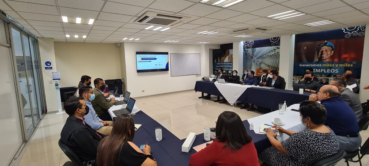 asielsalvador's tweet photo. En este encuentro nos visitaron representantes de la Dirección General de Innovación y Competitividad del Ministerio de Economía #EncuentroTech #MesaTech #Industriales #ElSalvador https://t.co/d5nEKkyeE6