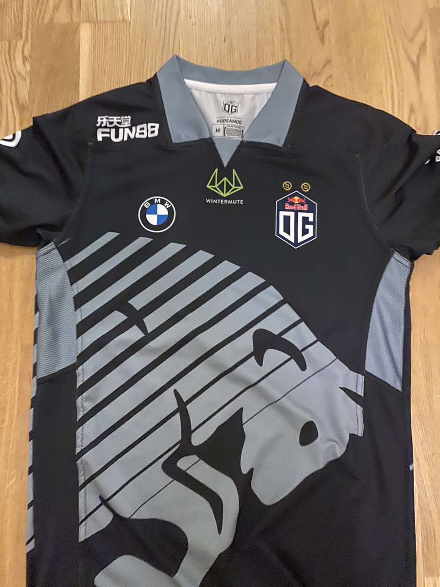 Will be doing a jersey size M give away contest with/without signature 🌻
Follow both my socials instagram.com/taigadota2/?hl… and <a href="/OGesports/">OG</a> + retweet and comment 🌻🌻 to apply!

Will try to ship world wide so anyone can join!! 

A winner will be decided on 10th of June! ☺️🌻🌻