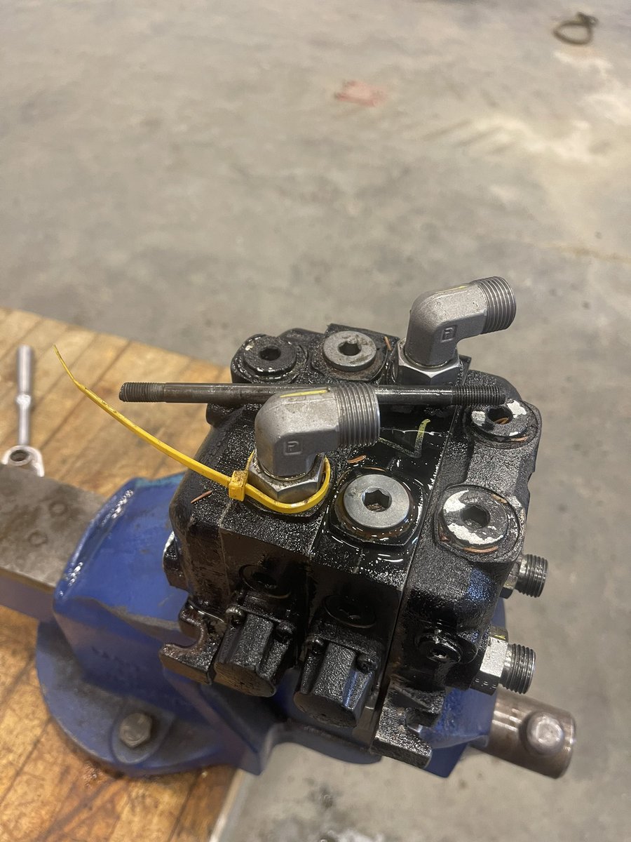 Dustin c tweet media