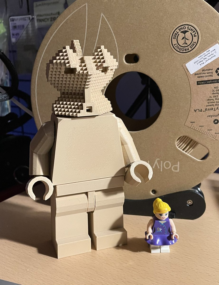 yamanami84's tweet photo. メガサイズLEGO #megasize #lego #3Dprinting https://t.co/m5bQZYagKg