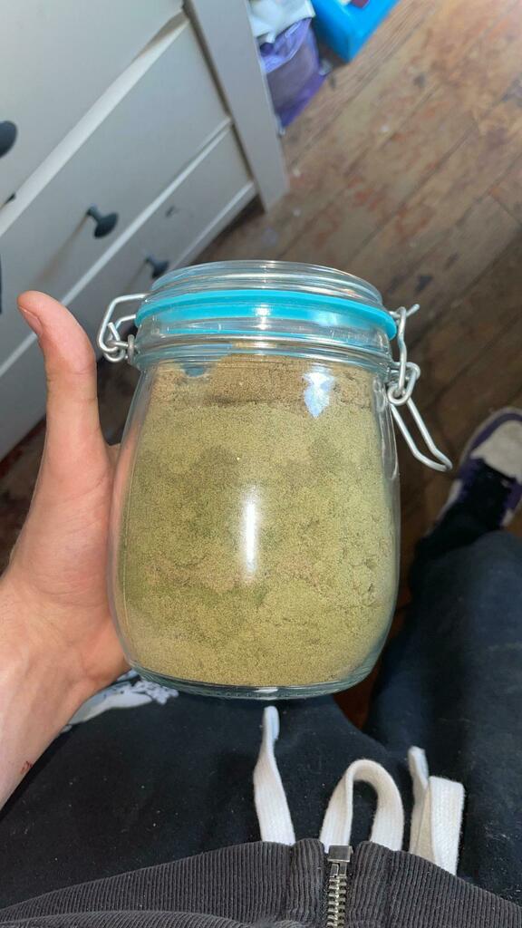 ʙᴇᴡɪᴢ tweet media