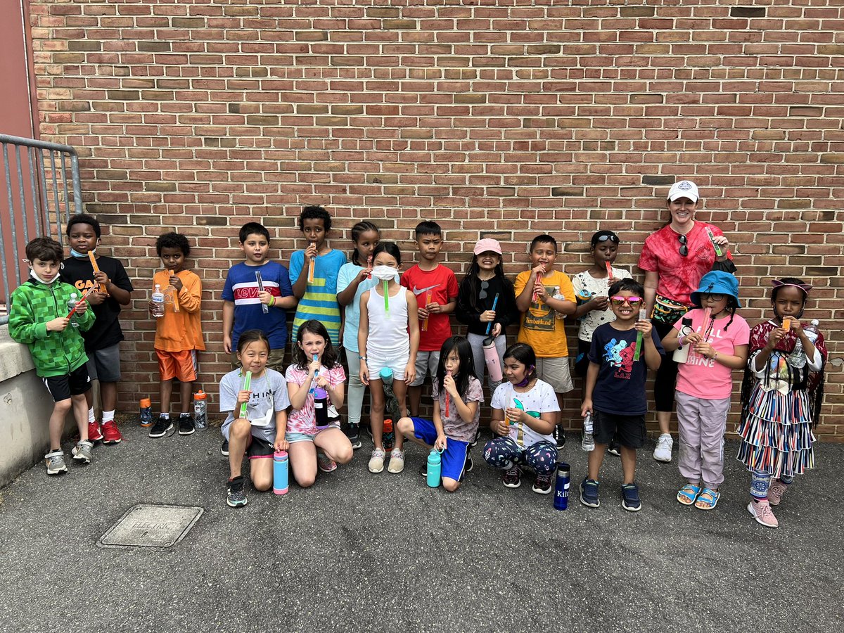 MsWilson_FHES's tweet photo. Field Day! #fhhighlights https://t.co/rLKfyIsngl