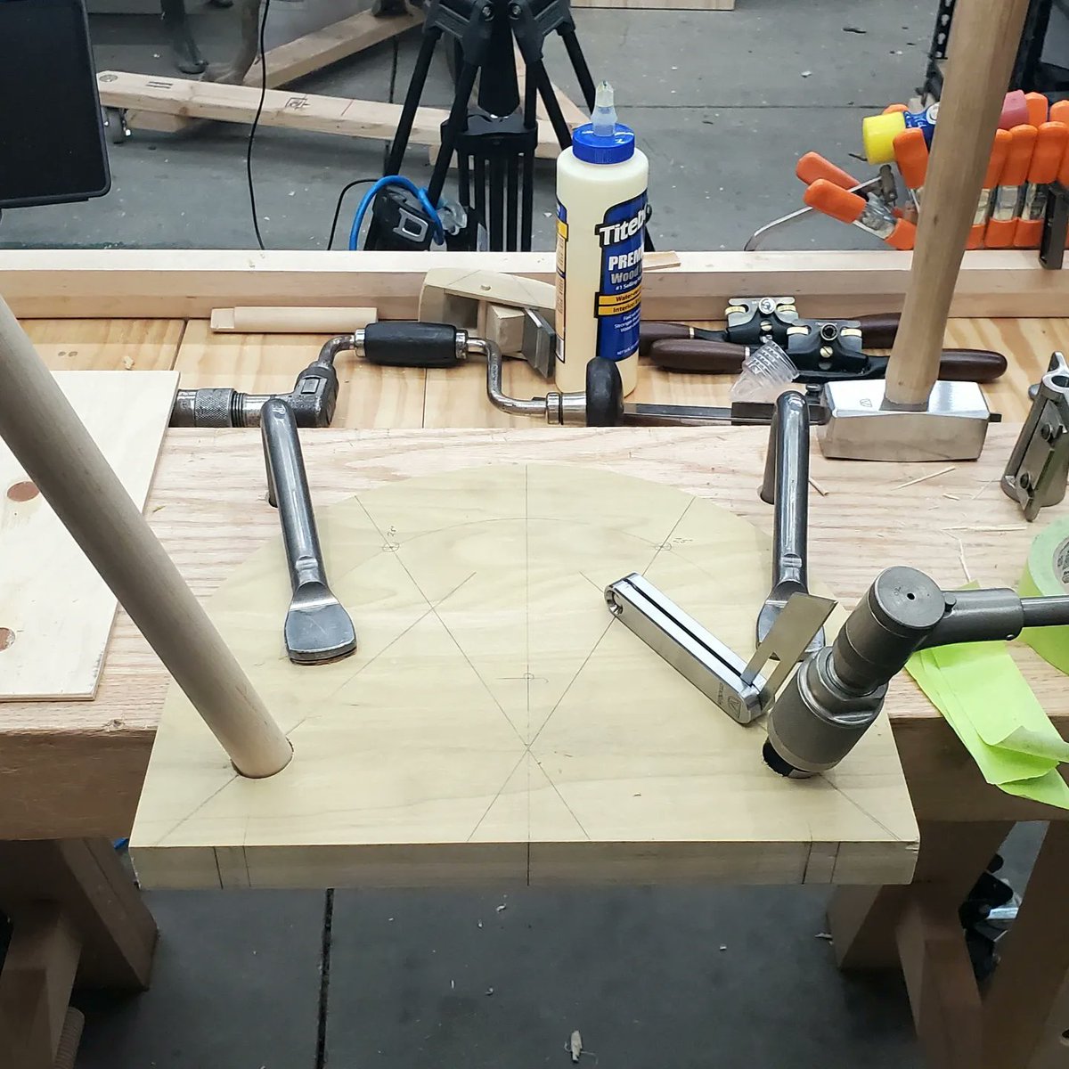 MosquitoMade's tweet photo. Started a new project this week. Trying out chair making based mostly on the @lostartpress low back stick chair, only smaller. Already doing things a bit out of order I think, but have to learn somehow right?

#stickchair #handtools #handmade #woodworking #kidschair #chairmaking https://t.co/DsBeVSa92s