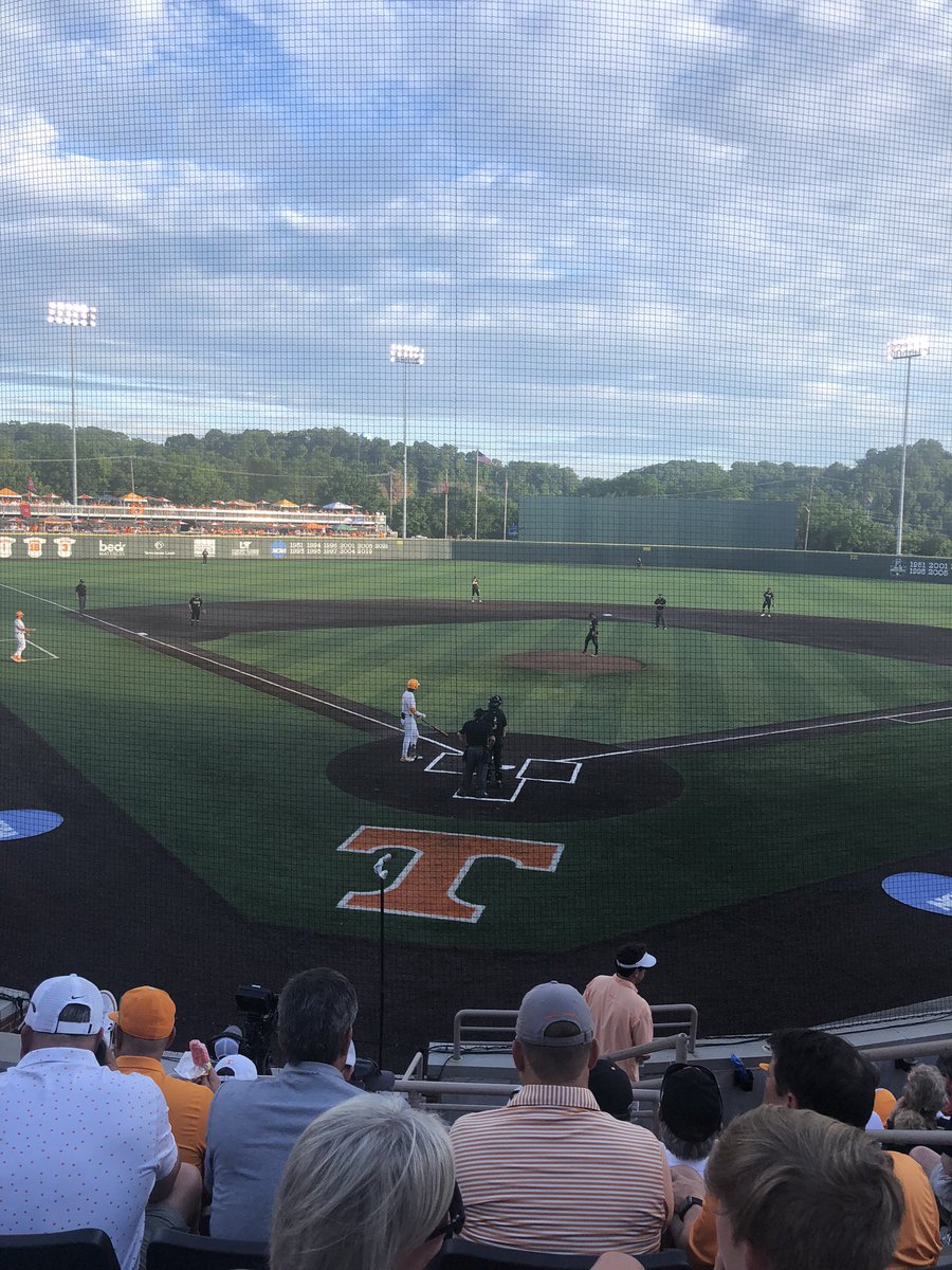 Nothing better than this in college baseball!  Love the way our guys play VOLS WIN! #GBO