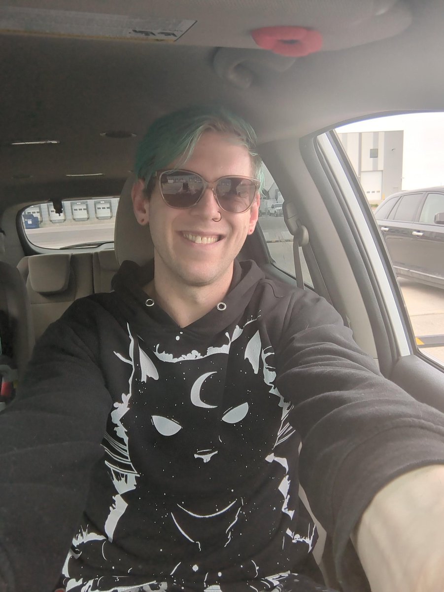 PortableDM's tweet photo. Ha! Stole my spouse's sweater today! Let the dark kitty stare into your soul... I know it's giving me prepping inspo *Cue spooky music*
#dmthoughts #kitten #sweater #cuteaf #abyss https://t.co/WISbyS27lN