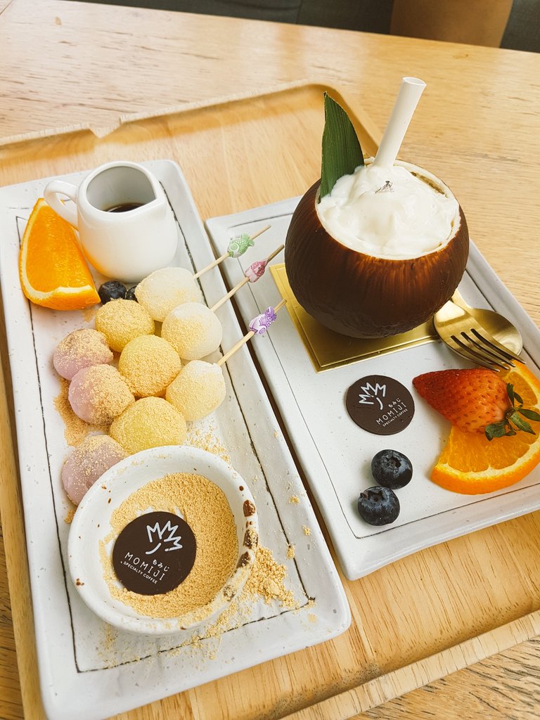 Littlegirlla's tweet photo. #แกร มันดีมาก.... แนะนำเลย 
#ร้ากาแฟนย่านบางแสน #ชลบ��รี #momoji https://t.co/gYHbMWGRGj