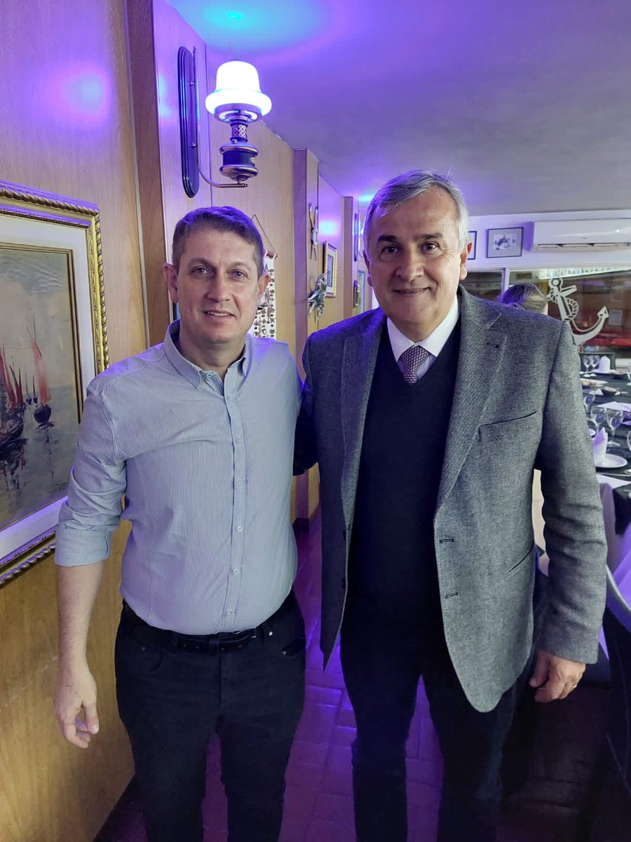 duliomonti's tweet photo. Un orgullo la visita de nuestro Presidente de la @UCRNacional Unión Cívica Radical @GerardoMorales  a nuestra provincia, bienvenido por más UCR y JxC en Argentina 🇲🇨🇲🇨🇲🇨
#ucravanza
#dandoelpaso https://t.co/5QdD3JrHXp