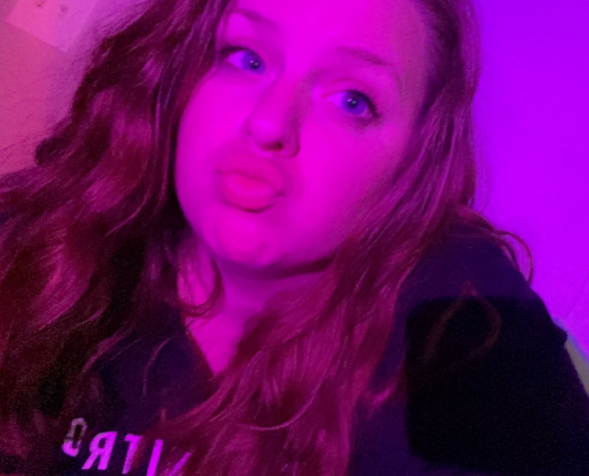 tortillassoups's tweet photo. Happy Pride Month from Your Favorite Bi Twitch Mom! Live rn playing Tell Me Why https://t.co/TRrf74YaTp #smallstreamer #bistreamer #happypridemonth https://t.co/2LnLhtK6Me