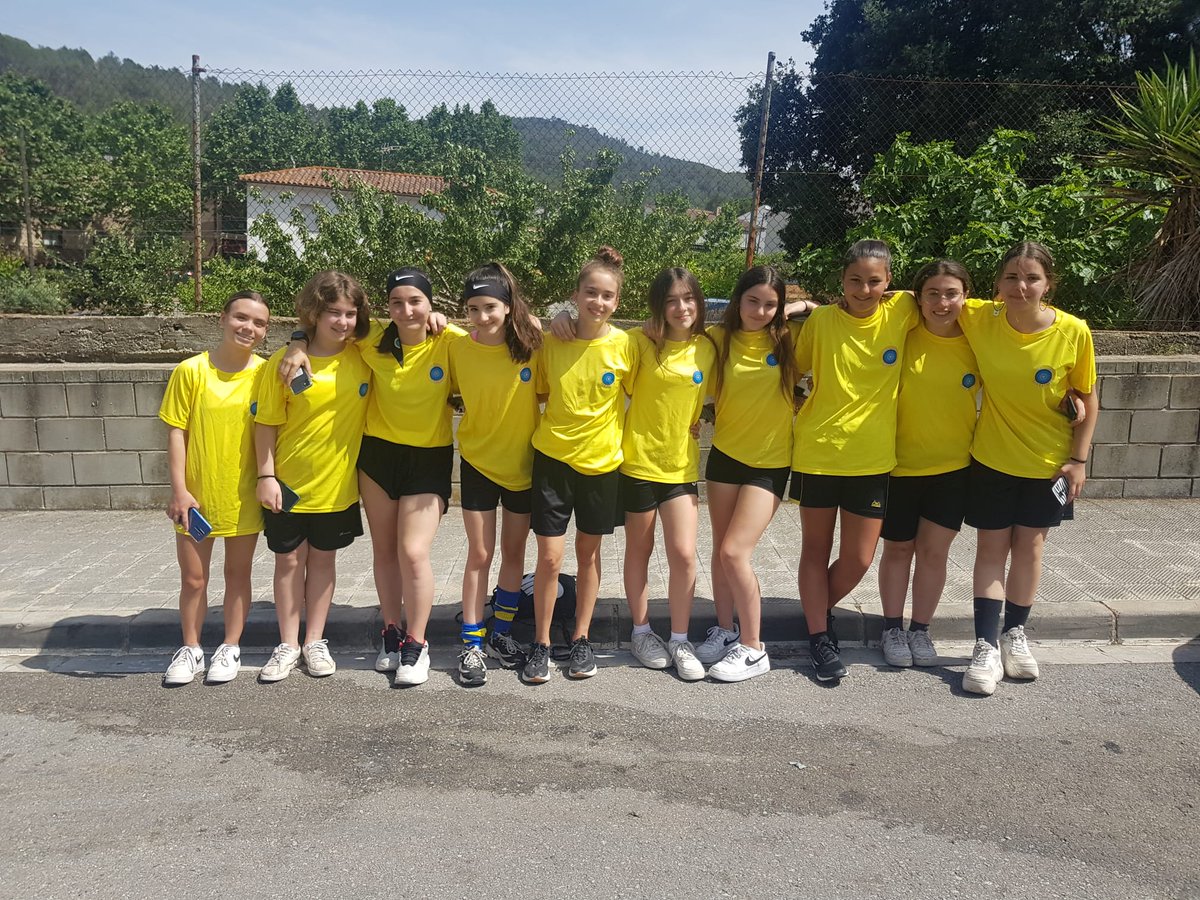 Primer partit. CCAT Fem15
Fem15 0 - Arenys de Mar 3
#amunttorrelles
#unpetitgranclub 
#clubpatitorrelles