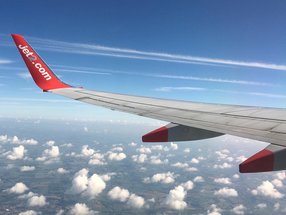 wearingpurple59's tweet photo. Thank you @jet2tweets for a great flight &amp; transfer to Gozo this week. Your ground crew &amp; reps were friendly, helpful &amp; informative #flight #jet2 #travelrep #groundcrew #malta #gozo #planewing #inflightphoto #holiday #travel https://t.co/ubFDGlhjhy