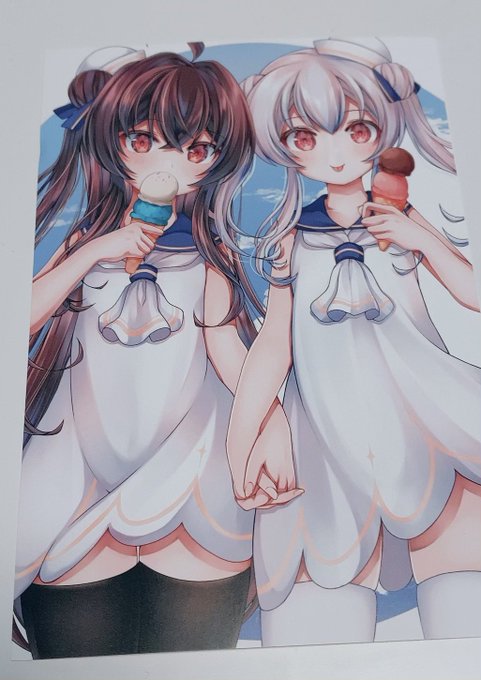 ポストカードとアクキー綺麗に印刷されてました◎
アクキーは小さめです 