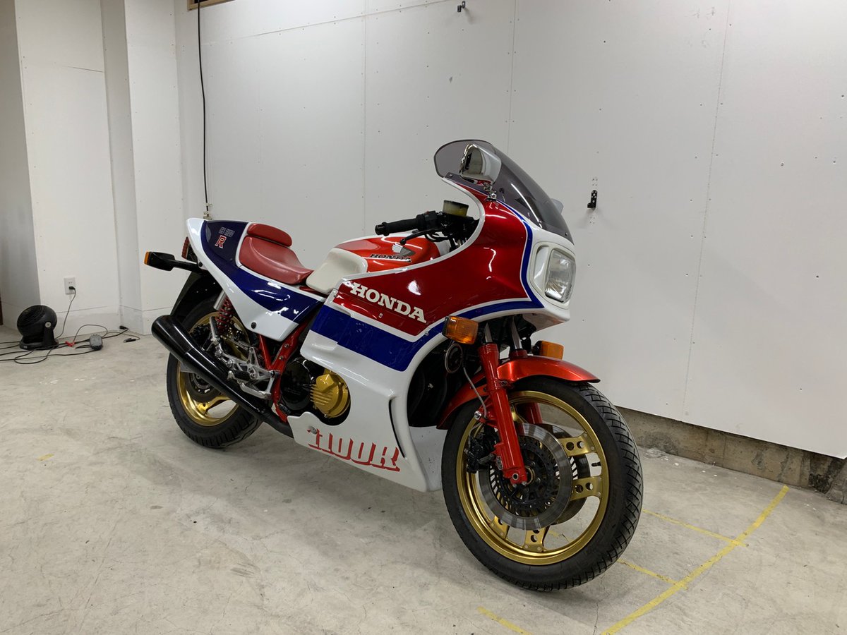 TopicsMoto's tweet photo. うちにあったレアなバイクシリーズ…

旧車編

３台とも有難いことにご成約頂けました

#mototopics #バイク乗りと繋がりたい #バイク好きと繋がりたい  #バイク買います　#バイク売ります #CB1100R #MVアグスタ #アグスタ #F4 #F4RC https://t.co/17hiiU5odp