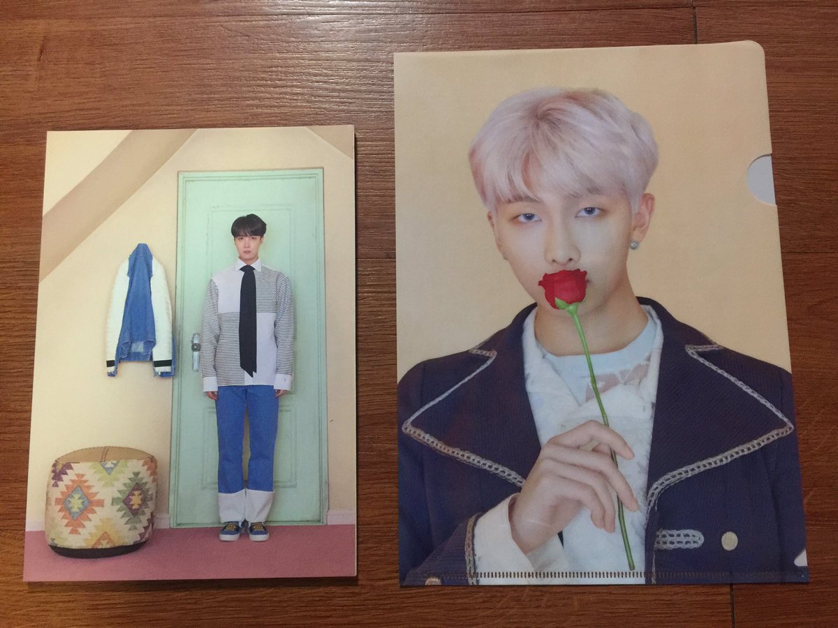 janeIIa_'s tweet photo. ˚✧₊ onhand sale

° bts hob notebook + l holder set

500 jungkook set
400 namseok set

*yoongi set is also available 💜

flexi dop 😊
reply mine/ dm me

🏷 wts lfb bts pc ph onhand house of bts hob home jungkook jk namjoon rm jhope hoseok yoongi suga https://t.co/vneRYyHvZO