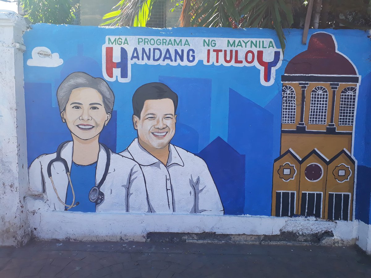 Post ko lang bago burahin. 🙂 Kahusay ng mga painters. For the nth time, I'm proud to say I voted (and even campaigned) for Yorme. No regrets for supporting him. Hindi lang siguro para sa kanya ang puwesto.