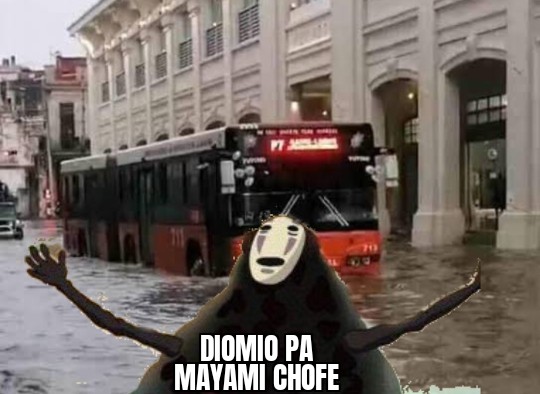 ElRuso4k's tweet photo. Mientras tanto en la Habana : https://t.co/M8eaYCzHFM
