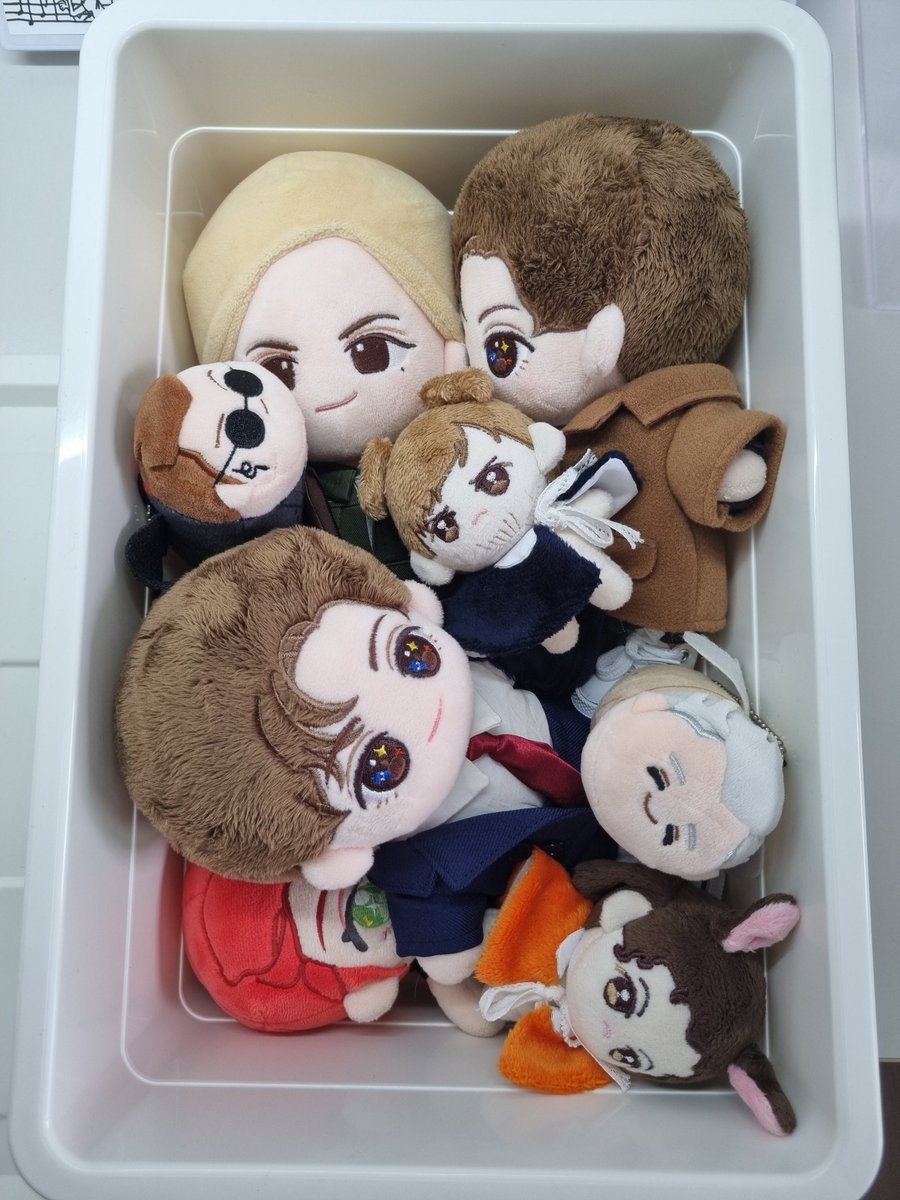 방정리중...한상자에 모아두니까 너무...너무귀여운데?!