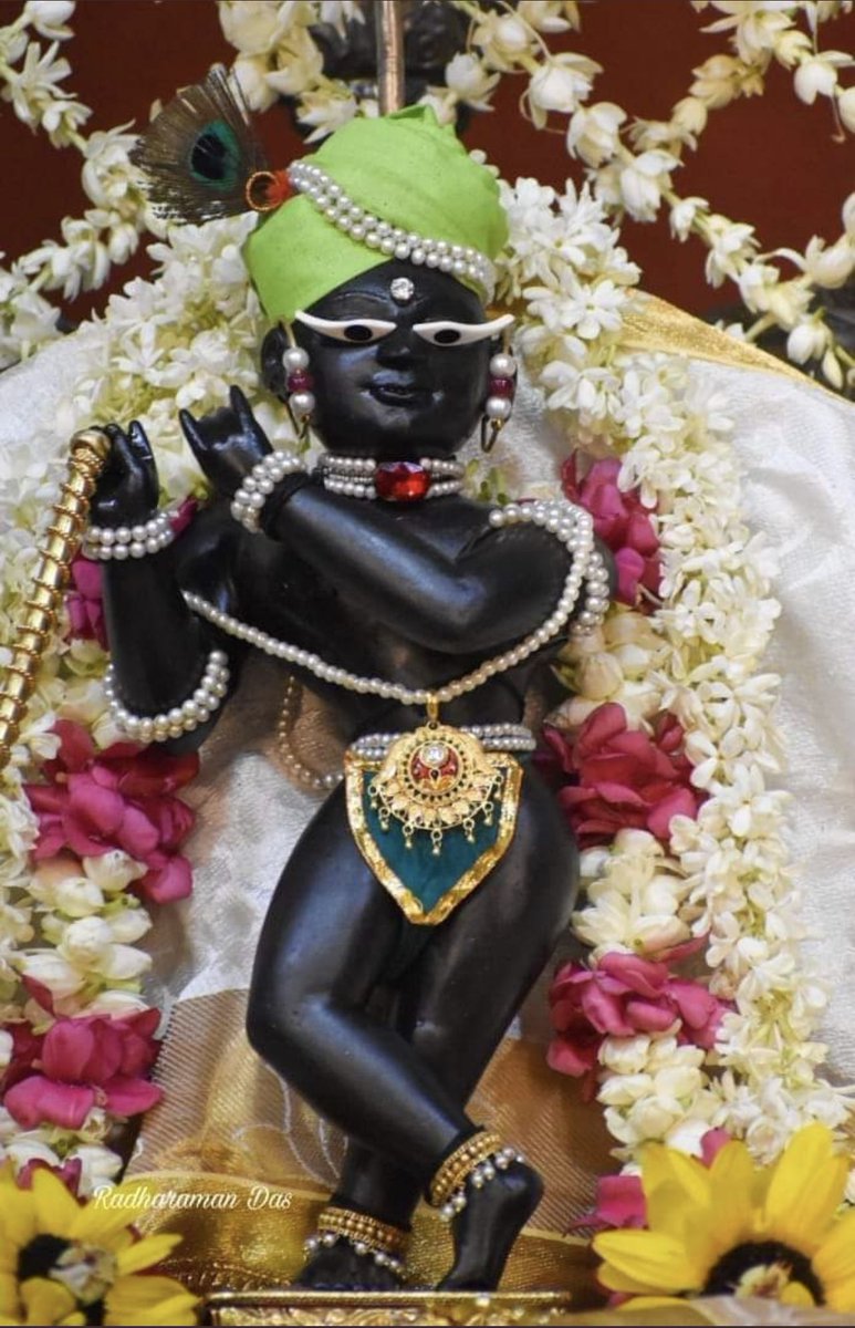 paramdisciples's tweet photo. Hare Krishna Hare Krishna Krishna Krishna Hare Hare Hare Ram Hare Ram 
Ram Ram Hare Hare https://t.co/Pb71wiERtS