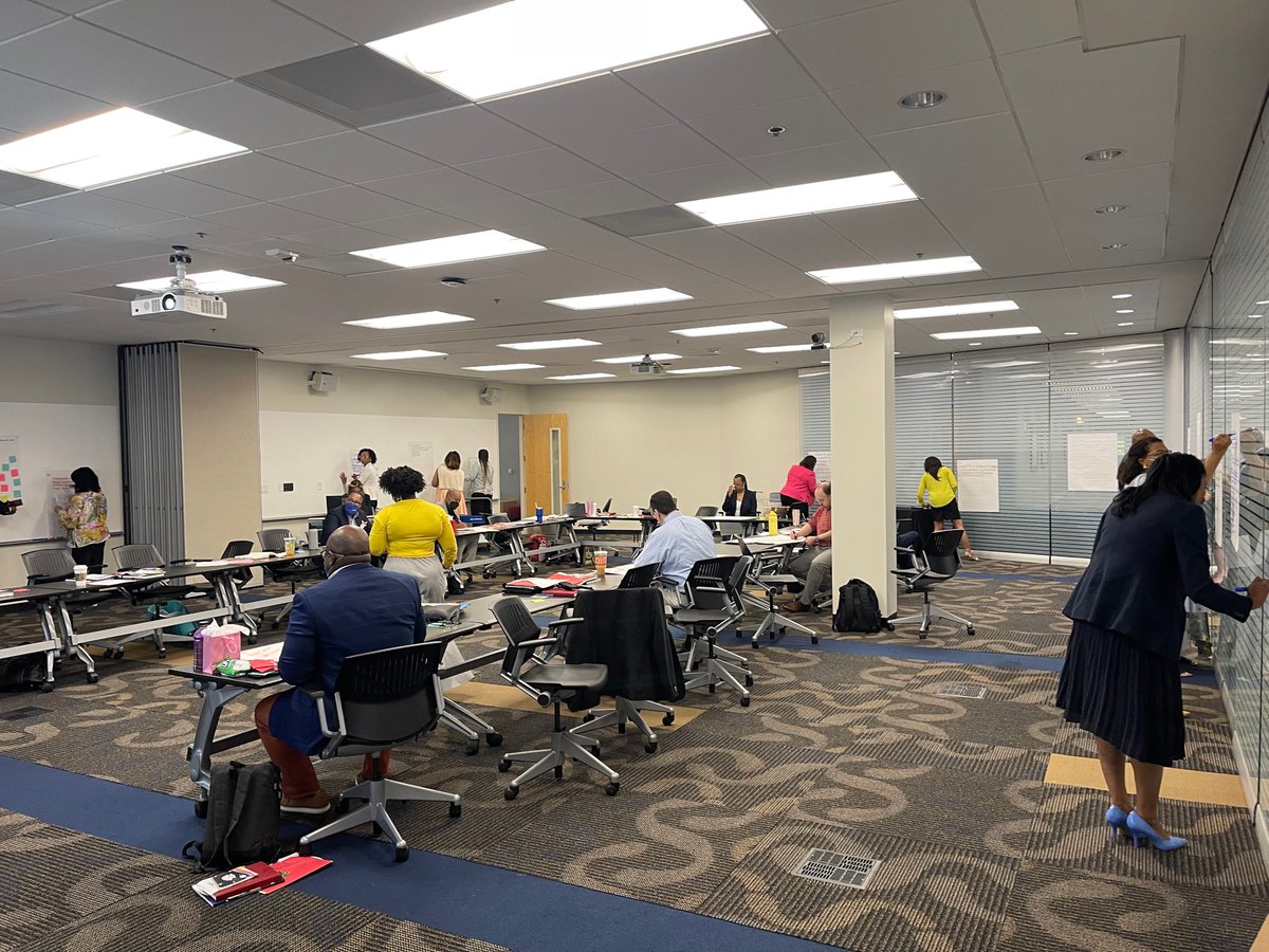 DrAWhitelaw's tweet photo. Today was a GREAT day for our Academic Chiefs and Assistant Superintendents! Thank you @lequitemanning for leading an amazing session and helping us reflect and prepare for this upcoming school year. #BreakthroughYear 🙌 https://t.co/uKKmxm5k5T