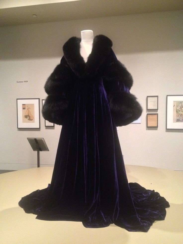 I'd kill for this coat!