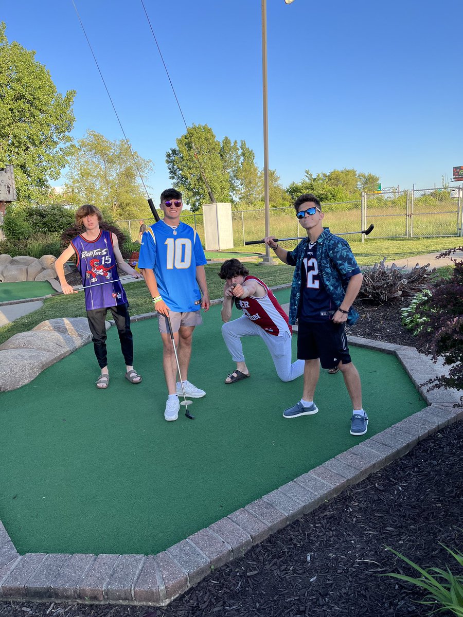 Pinckney Mens Track & Field tweet media