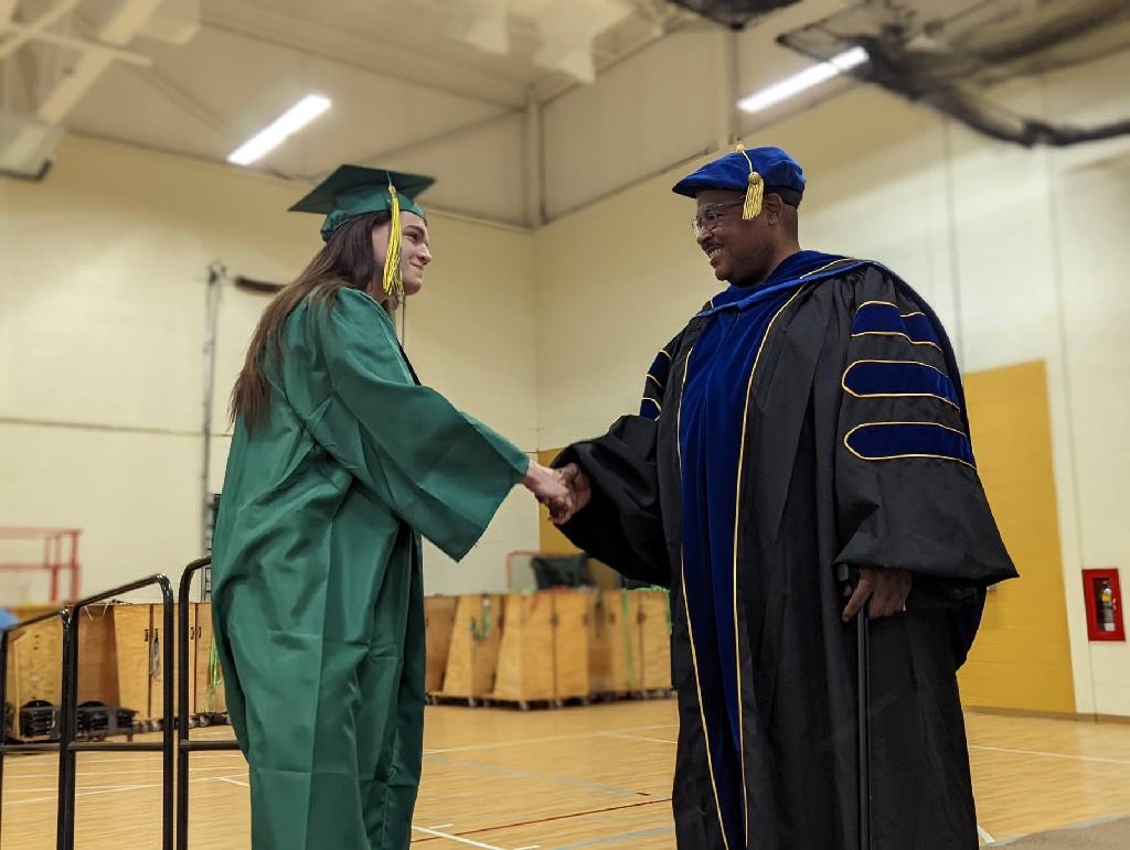 Eric Gallien tweet media