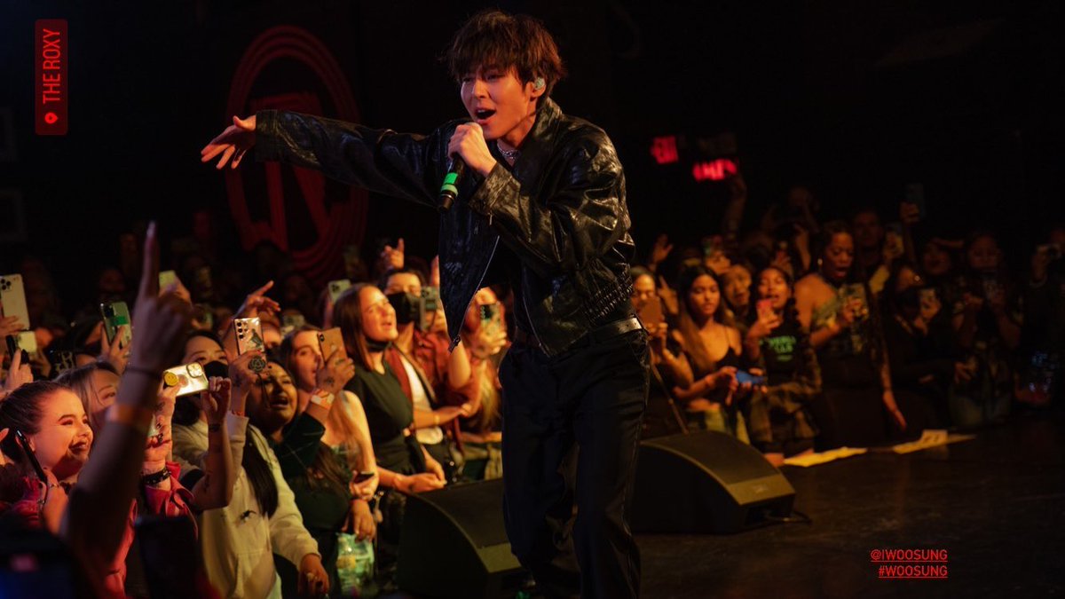 TheRoseIntl's tweet photo. Ig credit:driouxgaze #woosung #WOOSUNGinLA #mothshowcase https://t.co/O6NK7Bmuff