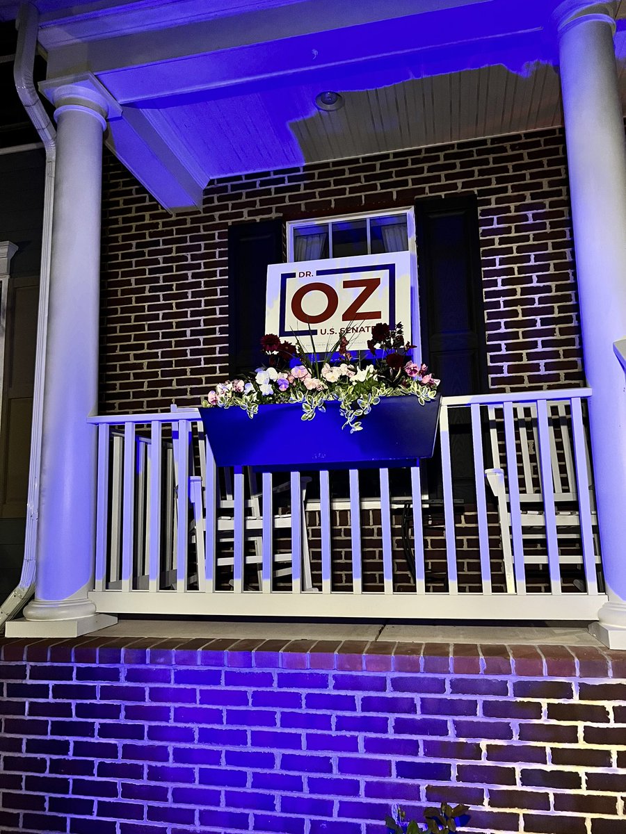 Jenise_Harris's tweet photo. Excited to keep this sign up through November…and onward. Over under on how many HOA letters I receive? #drozforsenate #keeppared https://t.co/W86wC2h5Nz
