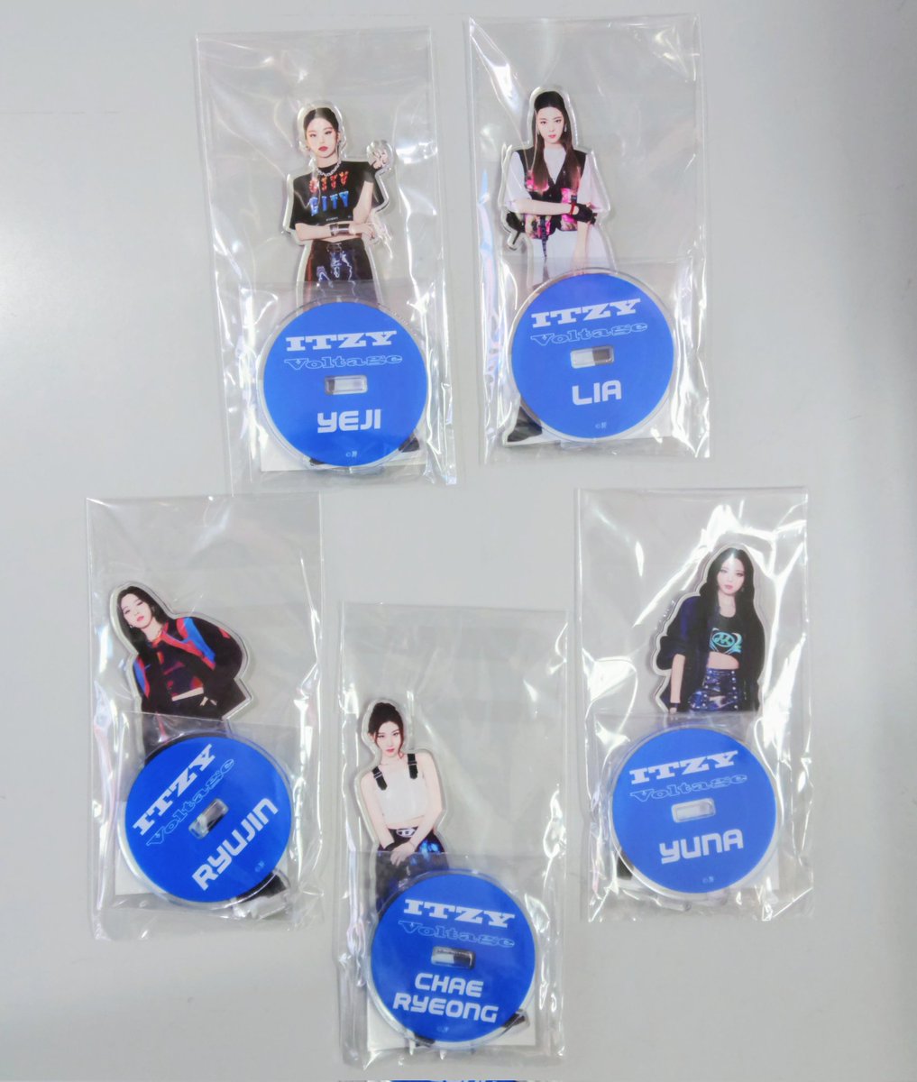 RT @KPOPGOODS_NO1: ITZY 日本 1st シングル 『Voltage』リリース記念