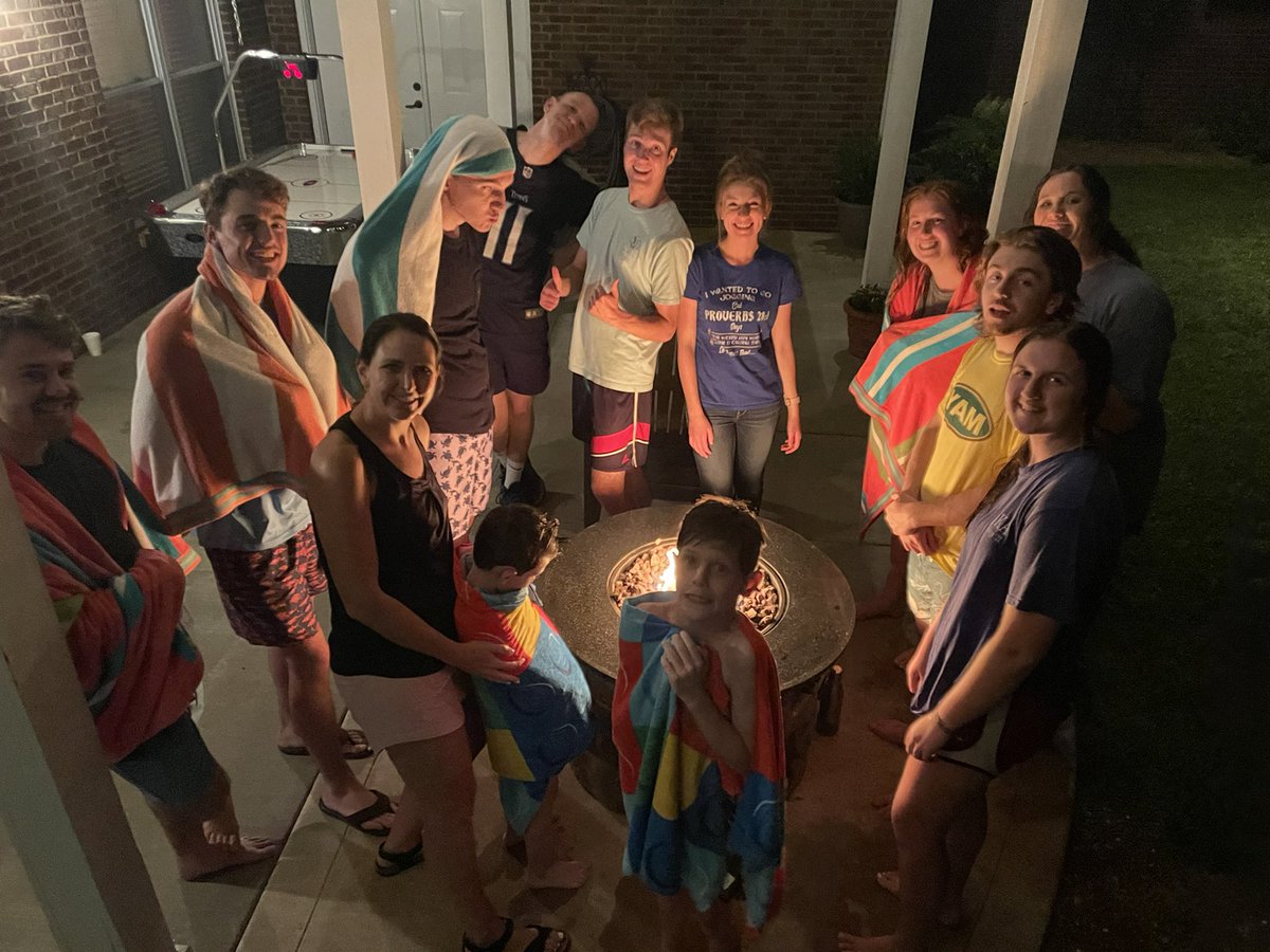 CCOCYAM's tweet photo. Awesome night at our Summer Kickoff Cookout! Big crowd, great food, devotional and games galore!

Special thanks to David and Kathy Brown for opening up their home and hosting us! #YoungAdultMinistry #SiblingsinChrist https://t.co/gEYlWgv6lQ