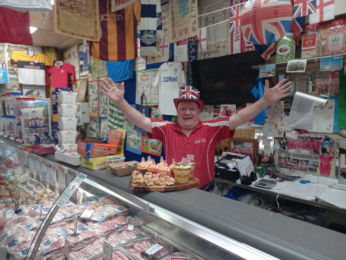 PCarisbrooke's tweet photo. Melbourne butcher and British expat Rob Boyle has created two sausage for the Queen's Jubilee - The Queen's Tipple and Platinum Pork and Piccalilli. The store and shop front is decked out in bunting and royal memorabilia. @SBSNews https://t.co/jWuj0sm6bl