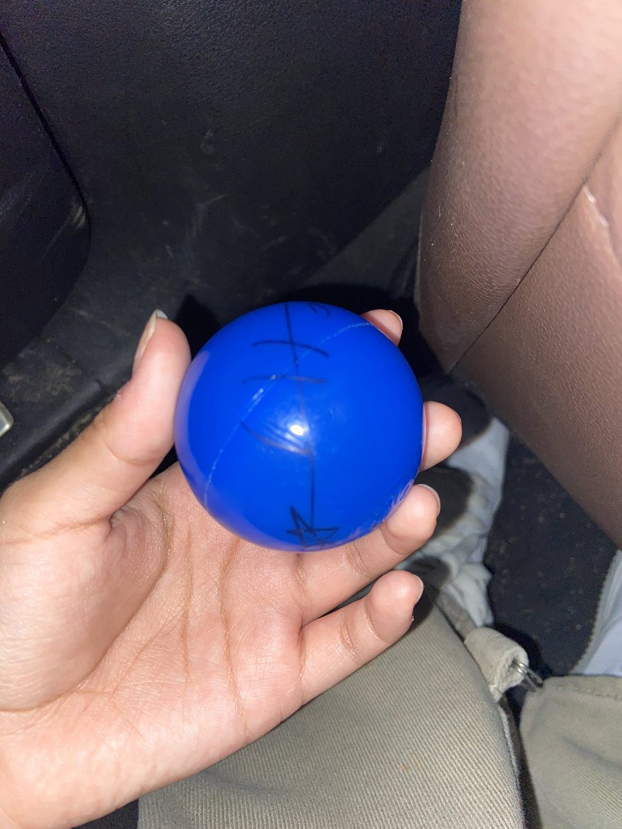 juyomiis's tweet image. i chased for this ball, bless 🙏🙏