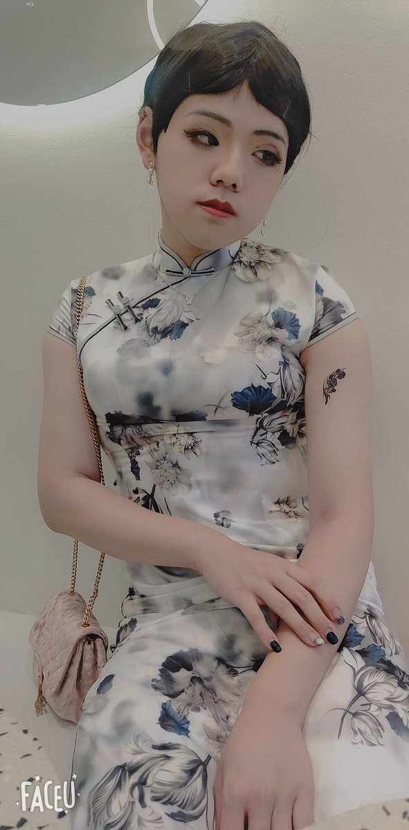SISSYSTARS17's tweet photo. NO226【洛璃 浙江 24 女装四年】
我的参赛宣言是：每一个不曾起舞的日子，都是对生命的辜负。我没有那些顶流男娘的才华天分，只想，在一个不同于平凡日常的舞台上跳一支独特的舞。一个人知道自己为什么而活，就可以忍受任何一种生活，洛璃希望大家看看，我是怎样为自己挚爱而活的。
@ERGJuB5qW2RGC5Q https://t.co/LpIp84GhR2