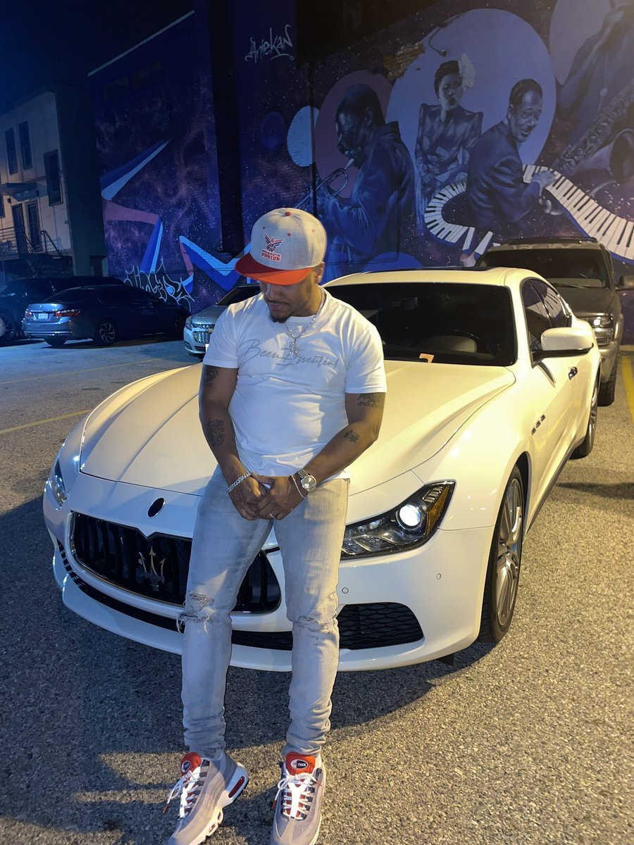 DJQUICKSILVA's tweet photo. I #BeenEssential ๐ฏ #InRealLife
#ThePartyKingpin #QuickSilva #QuickSilvaShow #IdontDJiPerform #WhoIsQuickSilva #InRealLife #LAMDC https://t.co/qJtekmp494