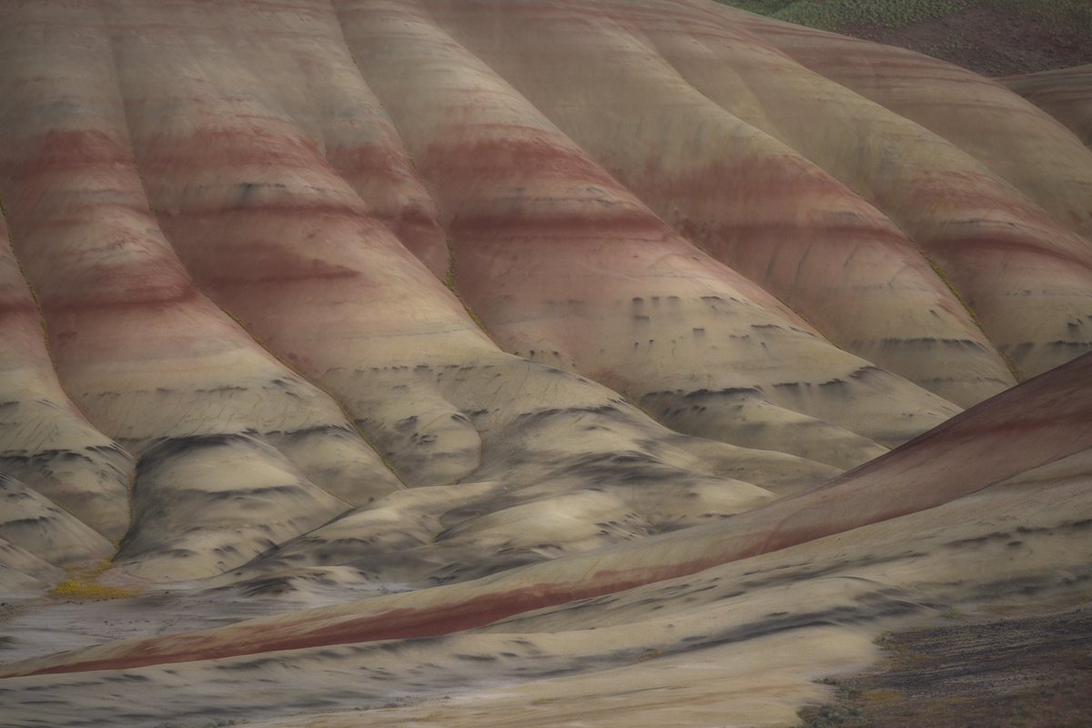 Dreamy badlands to help you fall asleep. Night night