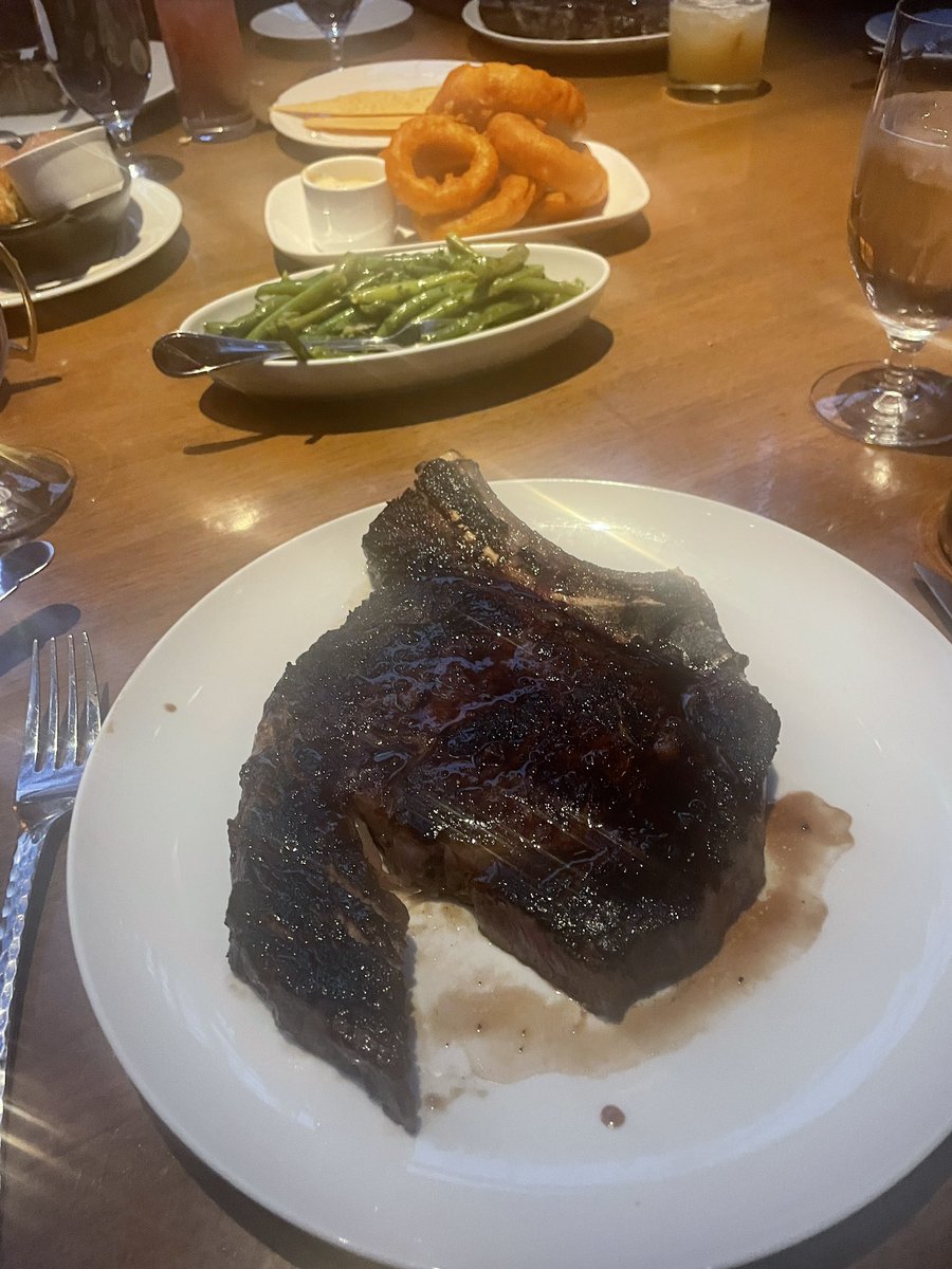 Kelly Garrett tweet media