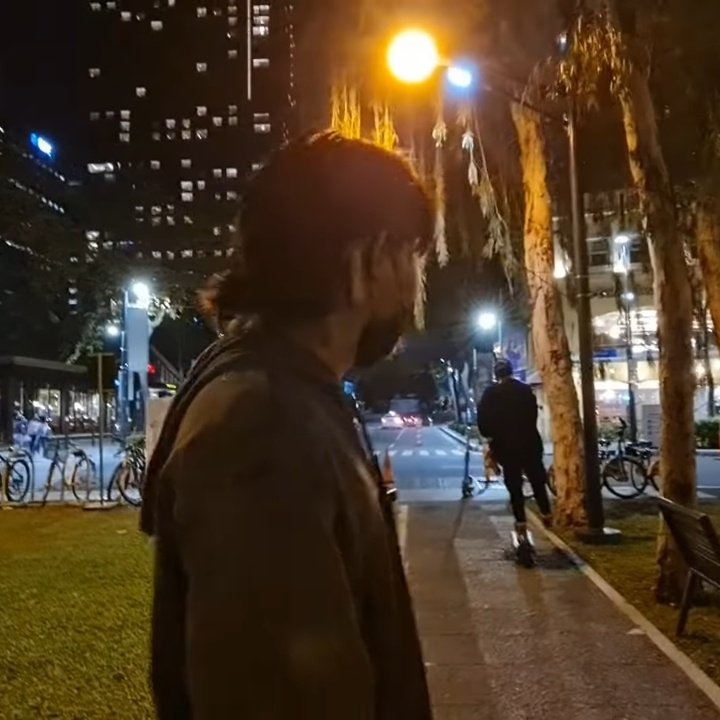 rndmpau's tweet photo. pau in the city https://t.co/Jbfh2p9GDq