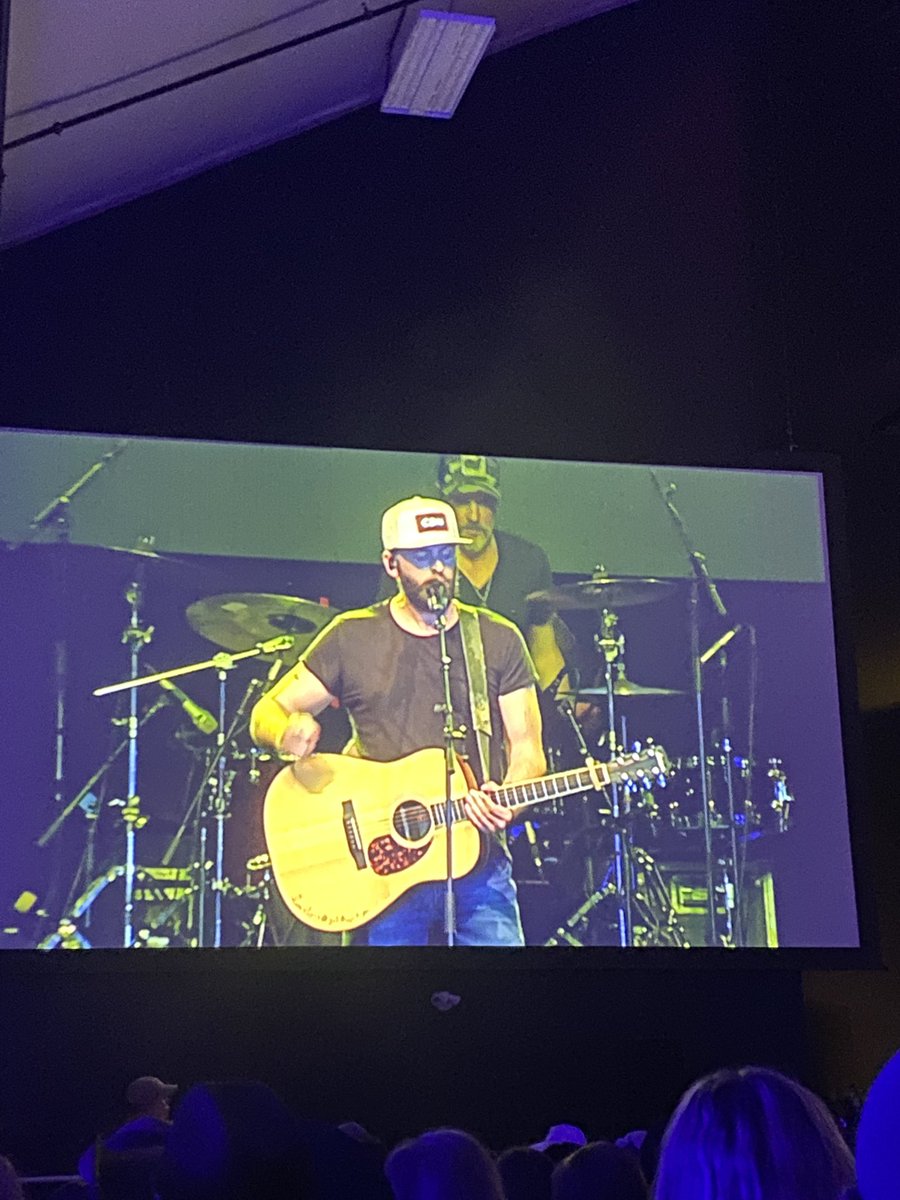 Kristin Kat tweet media