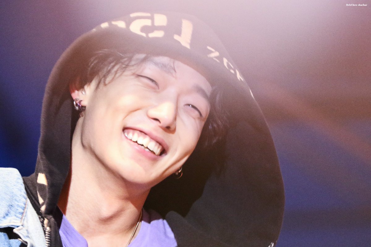 dhelisabee's tweet photo. When I feel so useless and worthless, your music always heals me, make me believe that everything will be okay. So I want to tell you that I am very grateful that you tell us about your true feelings and I hope you are always happy baby 💜

#BobbyYouAreLoved
#BOBBY 
@bobbyranika https://t.co/hFBWQGZ5LL