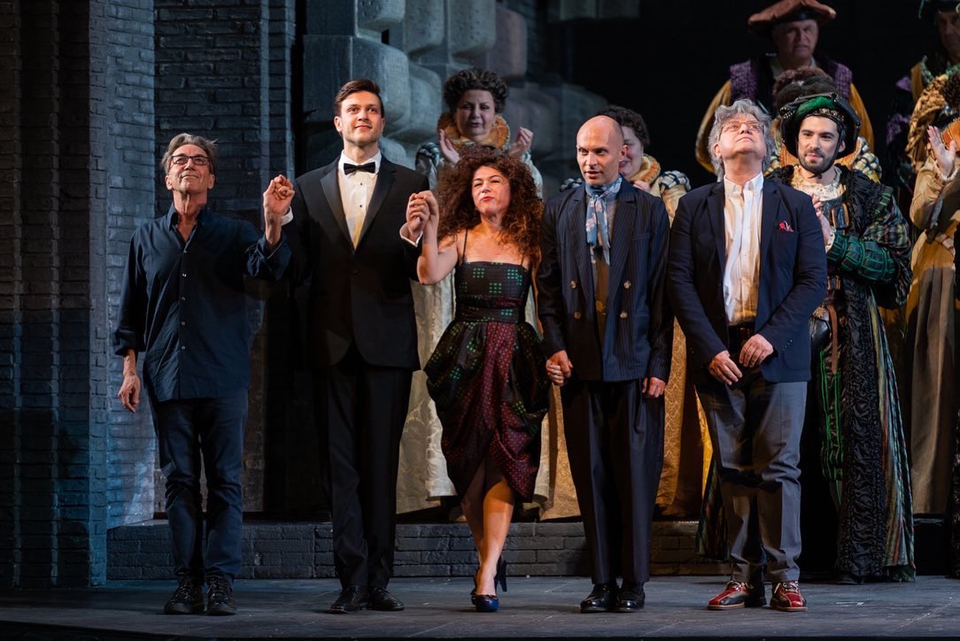 OperaRoma's tweet photo. Buona la prima!
#Ernani rimane in scena fino all’11 giugno.
#operaroma #TORernani https://t.co/BDqxxIthvu