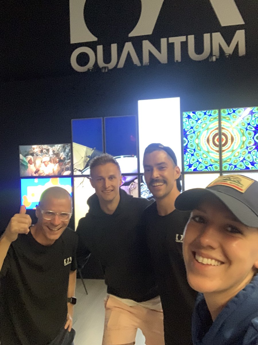 Thanks to <a href="/fantasticplanet/">Fantastic Planet</a> and <a href="/stevenjenson92/">Steve Jenson</a> for the amazing tour through the <a href="/QuantumNFT/">Quantum Art</a> Headquarter in LA🔥
<a href="/justinaversano/">justinaversano</a> you have awesome people around you! Such a pleasure to meet them❤️