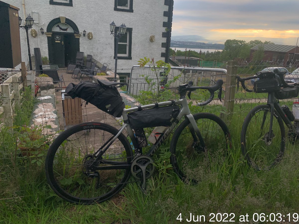 Revert147's tweet photo. #TransScotland22 CP05 498km   @theracingcoll @iamspecialized  @endura @supacaz @ scienceinsport #allezsprint #wahooligan https://t.co/Dh1Kiggqjt