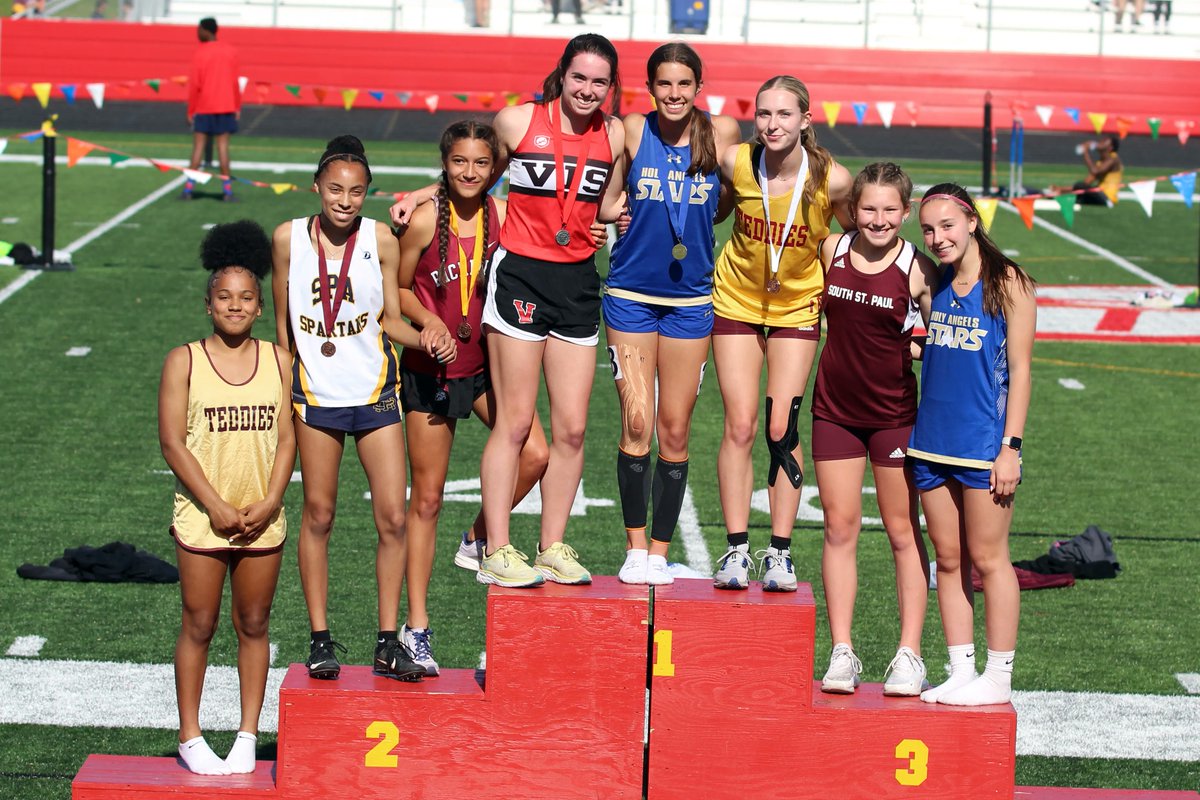 Teddy Track 🏃 Section 3AA Finals: Great showing for our Sprinters Ava Maly (3rd) &amp; Anna Walker (8th)! #TeddyNation #TheVeltMpls #WeAreRoosevelt 🐻